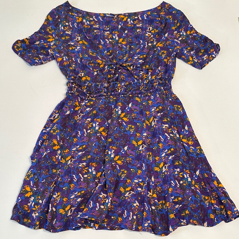 FREE PEOPLE Forget Me Knot Floral Plunge Neck
Mini Dress
